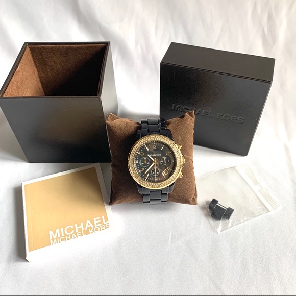 NWOT Michael Kors MK 5301 watch